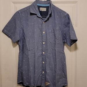 Light blue button down short sleeve shirt